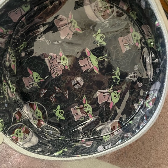 Vera Bradley Grogu Baby Yoda Whimsey Cosmetic Case Bag Disney Star Wars - Picture 6 of 11